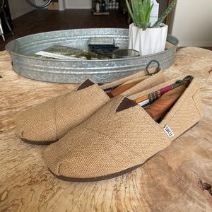 TOMS size 12 men’s classic burlap